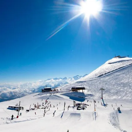 Location 3 Pieces 8 Pers A - Fr-1-504-18 *