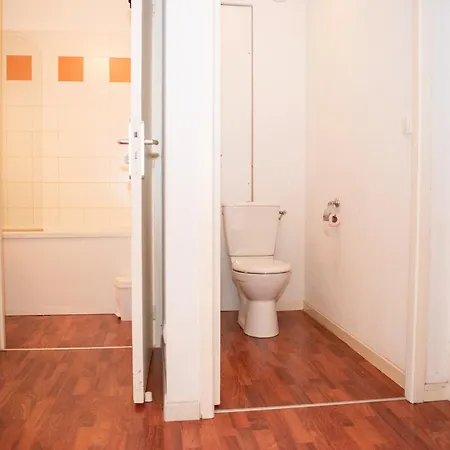 Location 3 Pieces 8 Pers A - Fr-1-504-18 * Vignec